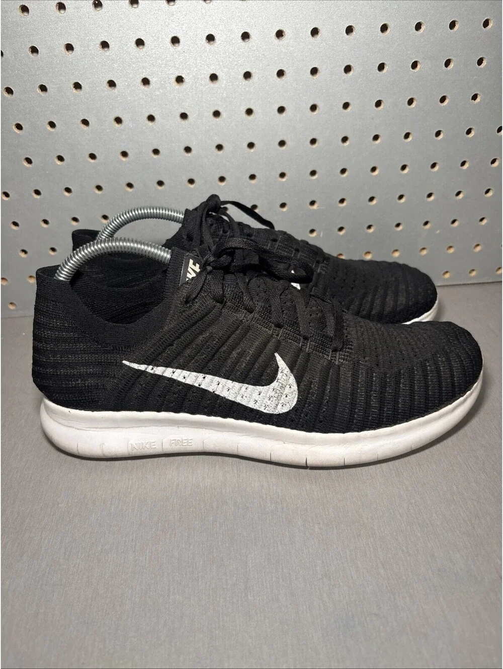 Nike Free RN Flyknit Running Shoes Mens Sz 9 Black/White Sneakers 831069-001